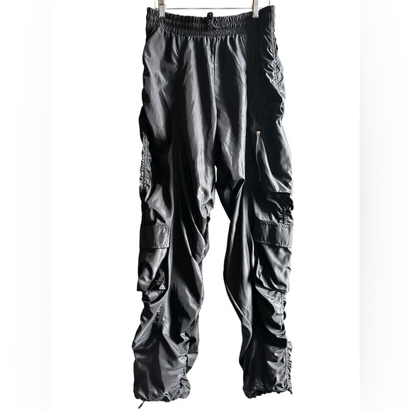 Refuge Cargo Ruched Parachute Pant Black Women’s Size Large. - Picture 1 of 16